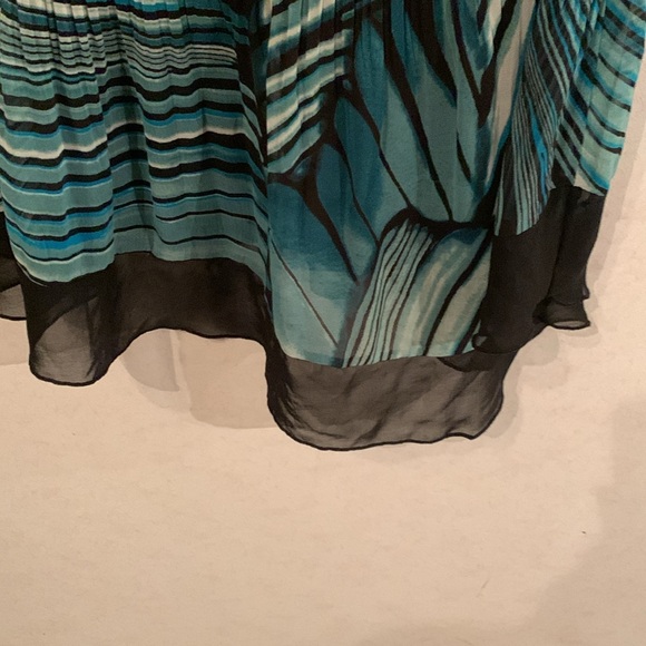 Beautiful and flowy point zero brand dress - Picture 5 of 7